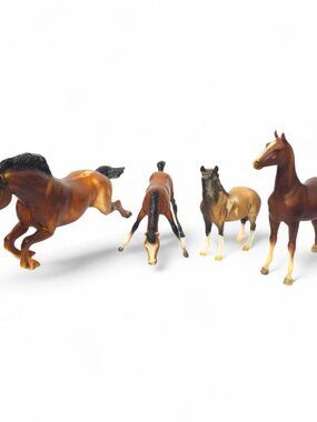 Vtg Breyer Horse Lot of 4 USA Made Running Stallion Grazing Foal Arabian Pinto